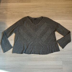 Smartwool Women's Shadow Pine Cable V-Neck Sweater - M